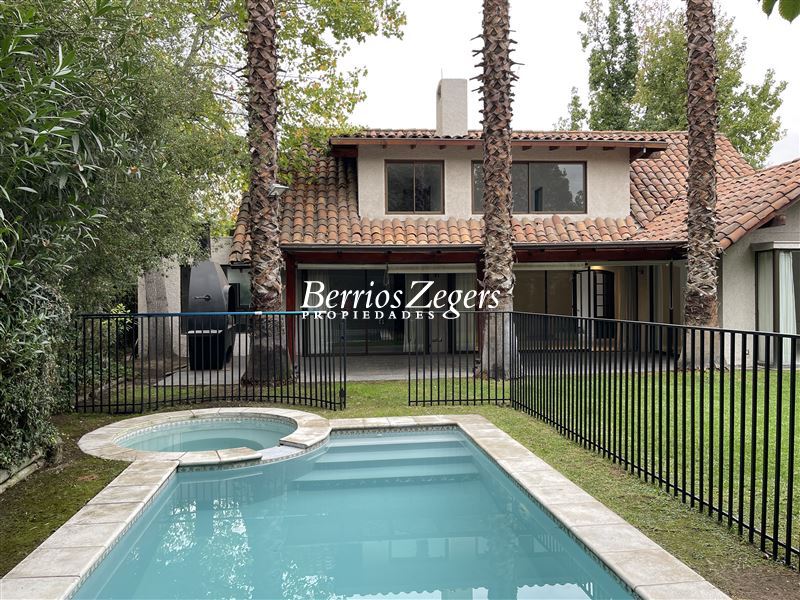 Casa en venta y arriendo en Lo Barnechea - Berrios Zegers - Ficha de propiedad