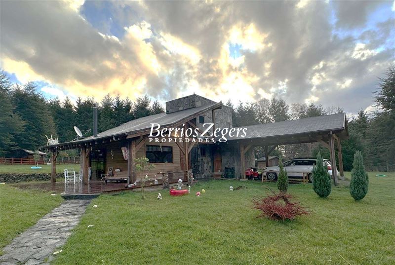 Casa en venta en Pucón - Berrios Zegers - Ficha de propiedad