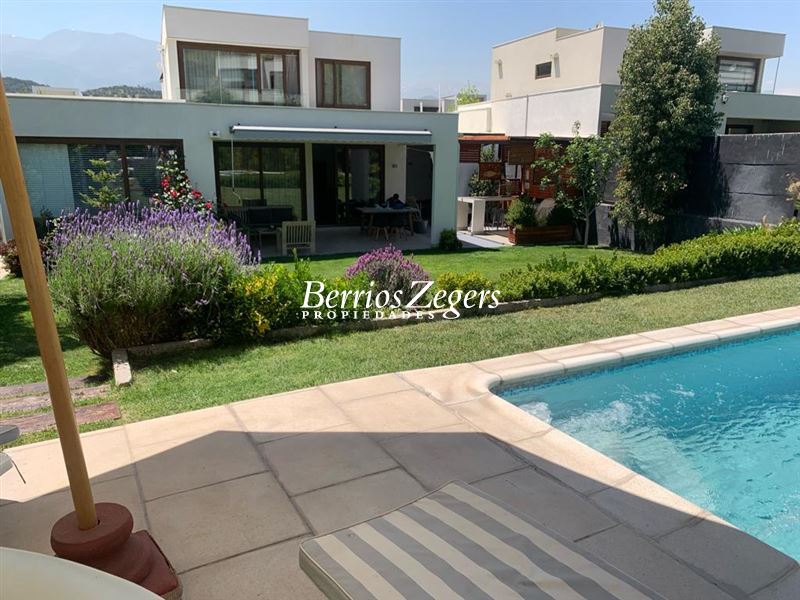 Casa en venta en Lo Barnechea - Berrios Zegers - Ficha de propiedad